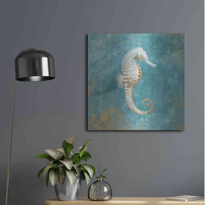 «Treasures From The Sea I» par Danhui Nai