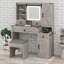Bureau de maquillage de ferme avec station de charge, bureau de coiffeuse avec miroir lumineux et tiroirs-668953624