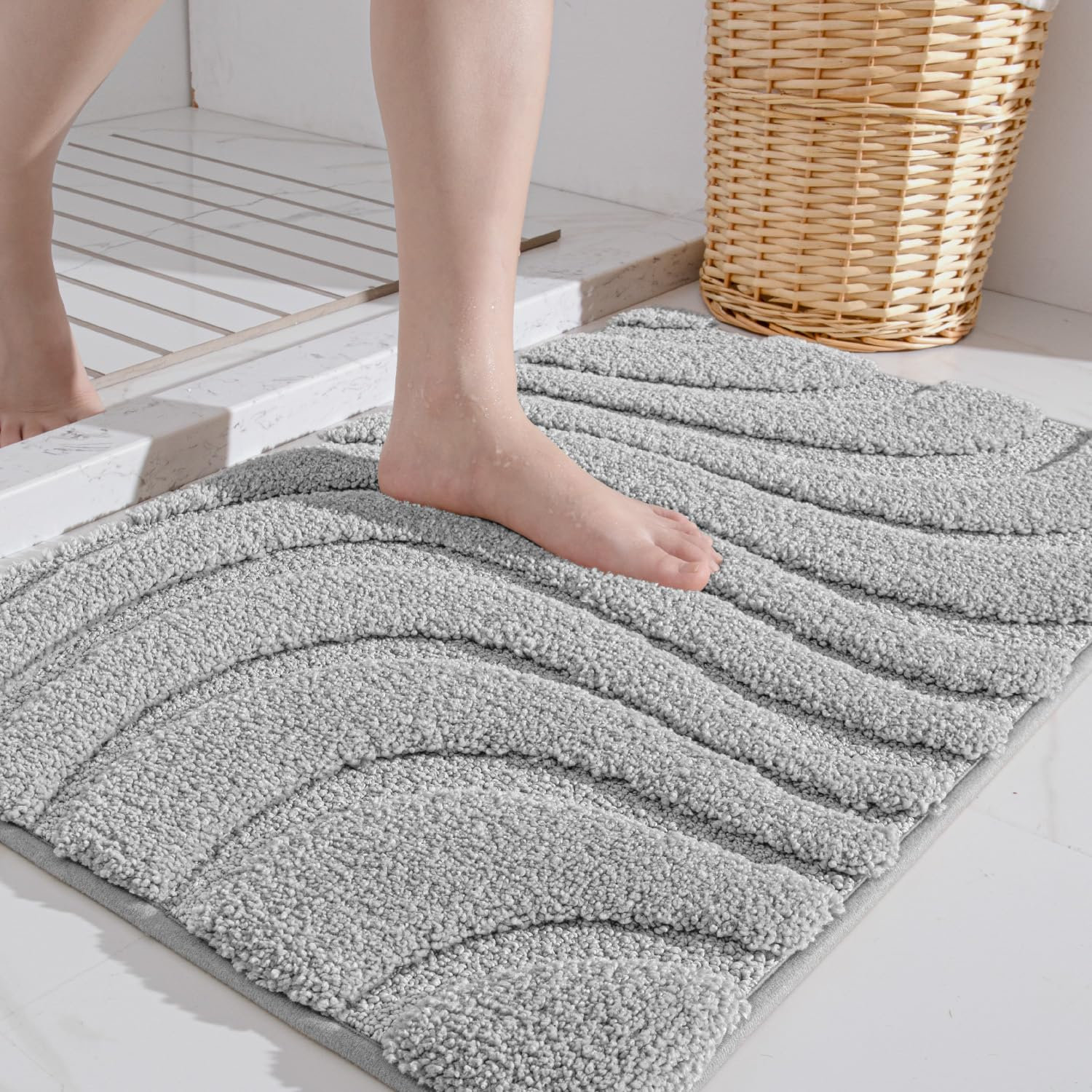 Gagetown Bath Rug, 24" W x 36" L, Light Gray