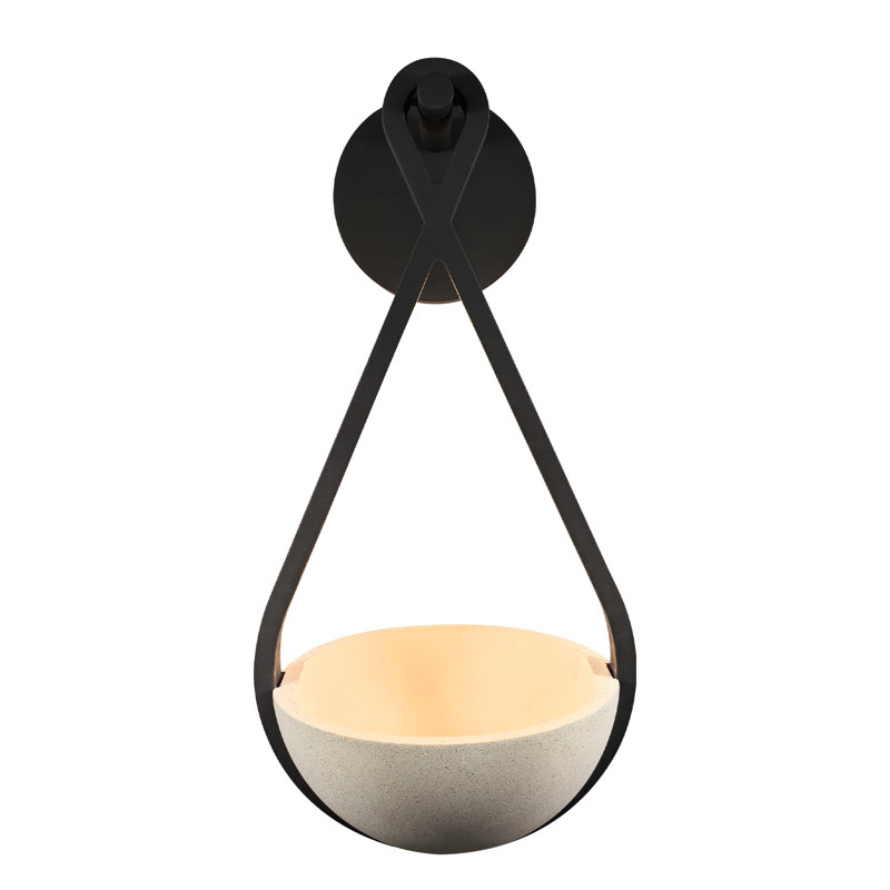 Outdoor Wall Mount Lighting With Plant-Friendly Design