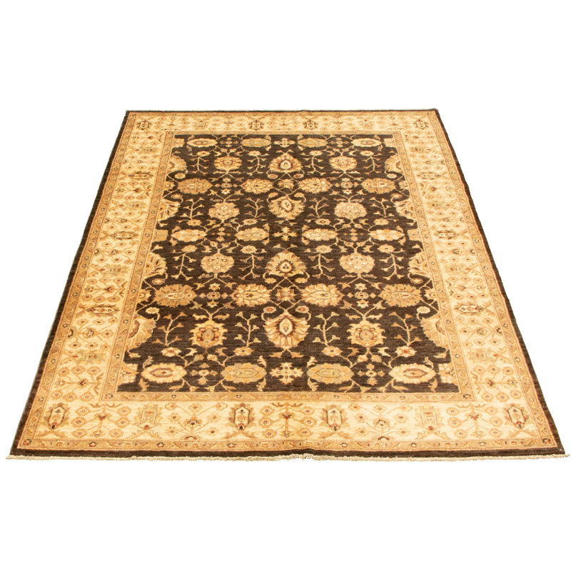 Tapis zone en laine beige/brune 6 pi x 8 pi 9 po main-of-kind-noué la 2010 ushak Creevery