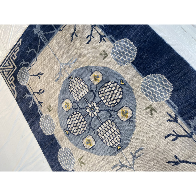 Tapis oriental rectangulaire bleu / ivoire 4 pi x 6 pi Khotan