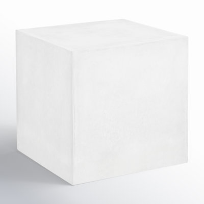 Arcadia 20'' Concrete Outdoor Side Table
