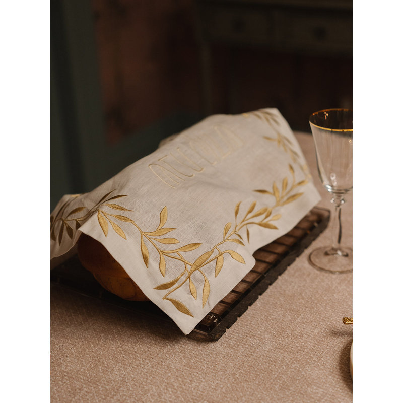 Wreath Challah Cover, White