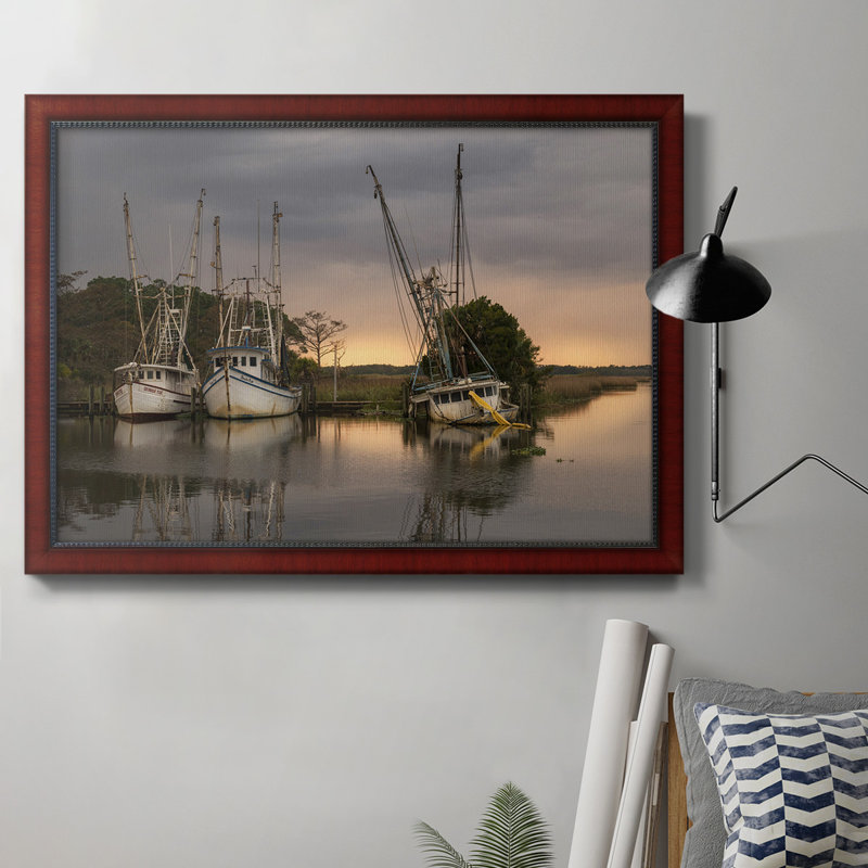 Toile encadrée de qualité supérieure Trawler - prête à être accrochée, H 24 po x l 36 po x P 2,5 po
