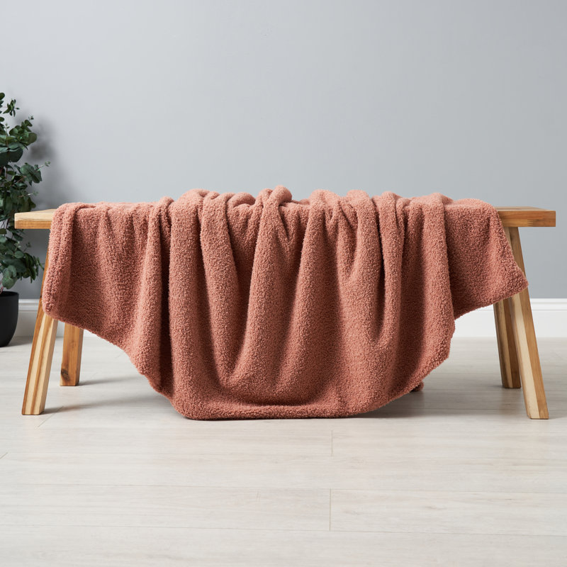 Latitude Run Throw 