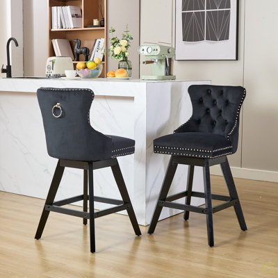 Tabourets de bar pivotants en velours avec décoration capitonnée à boutons et pieds en bois, garniture cloutée, chaises de bar de style loisir, tabourets de bar, ensemble de 2