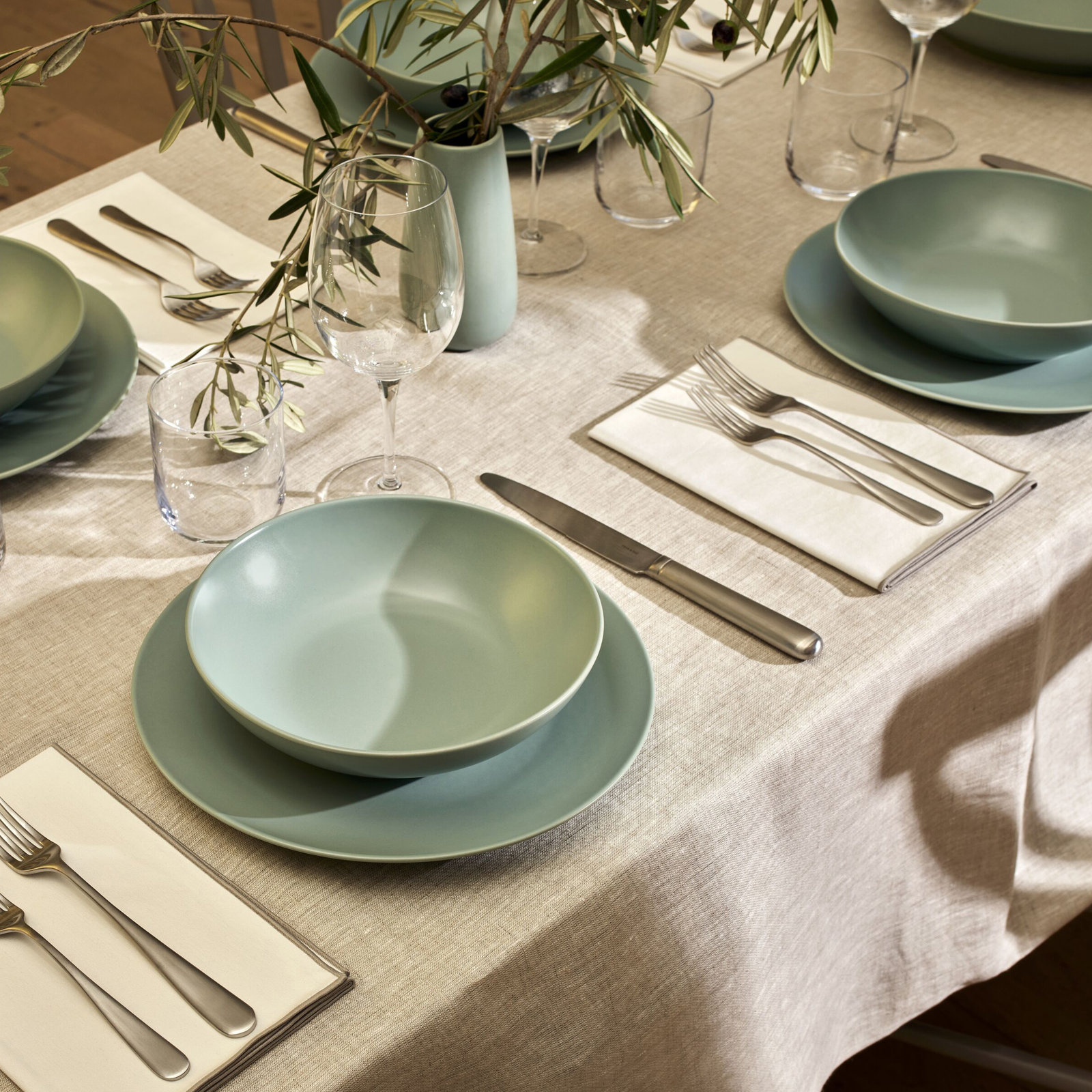 11" Ceramic Dinner Plate, Palm
