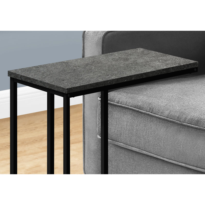 Table grise en stratifié gris pour le coin-détente