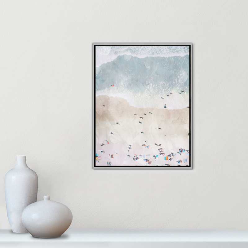 «Beaching Out I Print» par Milli Villa, 23.5' W x 29.5' H, Flottant argenté