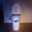 Toilette intelligente avec réservoir d'eau intégré, chasse d'eau automatique, siège chauffant avec fonction de lavage multiple et veilleuse (télécommande incluse)