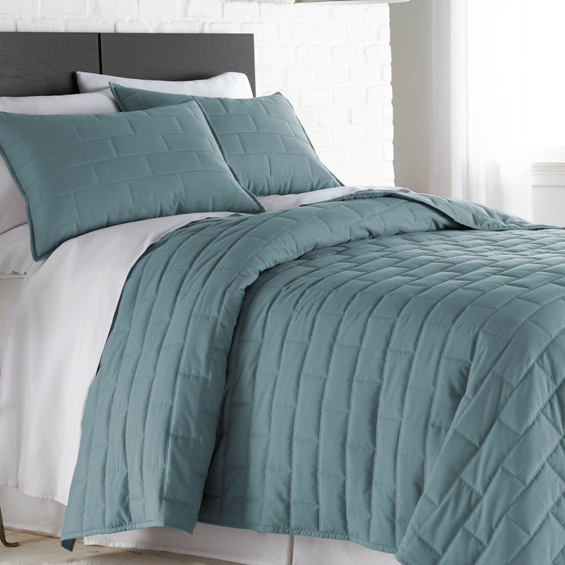 Southshore Fine Linens Brickyard Quilt Set in Teal, Lightweight Double-Brushed Microfiber Brick-Style Quilted Bedding Set with 2 Pillow Shams, King/California King