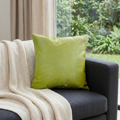 Coussin 18 "en cuir de vache vert lime
