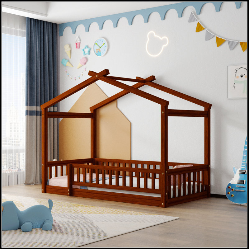 Structure de lit en bois avec clôture de sécurité, idéale pour les enfants et les adolescents, conception durable et esthétique