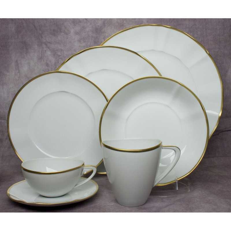 Simply Elegant Porcelain Teacup, White/Gold