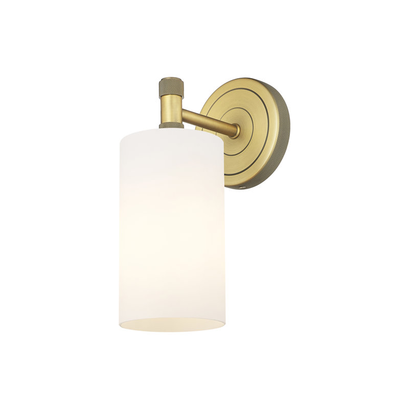 Applique murale 1 lumière Crown Point, Laiton brossé, Blanc mat, H 10,5 po x l 3,88 po x P 6,5 po