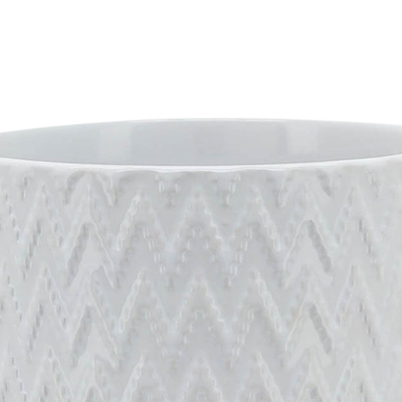 5" CHEVRON PLANTER W/ STAND, WHITE, 8" H x 5.5" W x 5.5" D