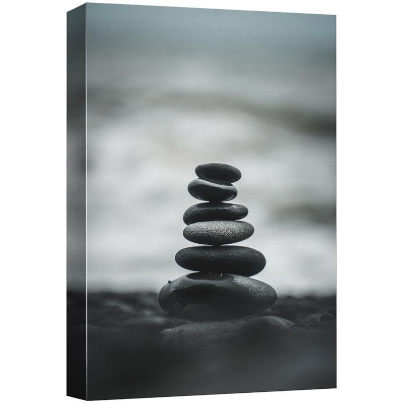 «Smooth Black Pebbles On Beach On», reproduction sur toile, H 24 po x l 16 po x P 1,5 po