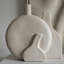 Objet décoratif en résine blanc crème