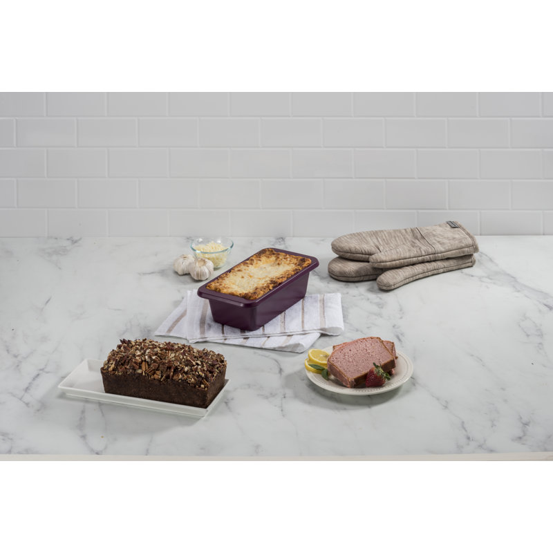 9X5in Nonstick Aluminized Steel Loaf Pan, Pistachio, Beetroot