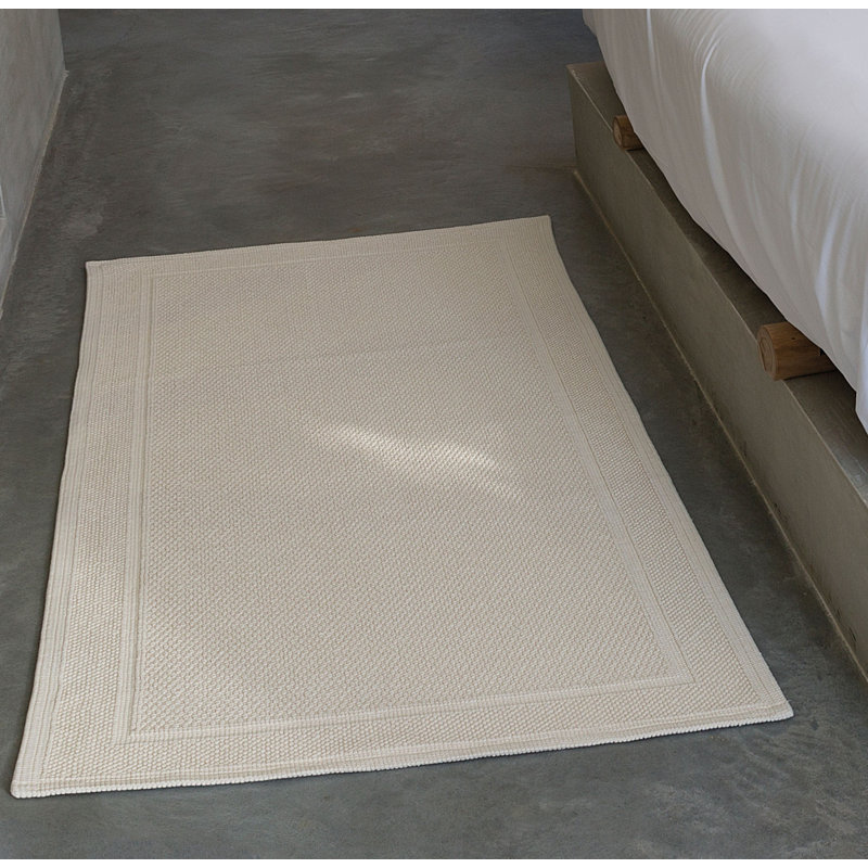 Bee Waffle Bath Rug, Natural, 20" W x 31" L
