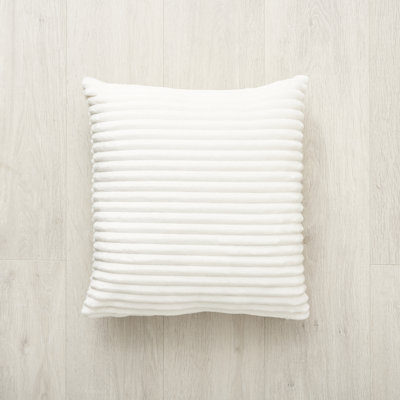 Liscomb Square Cushion