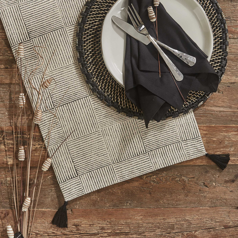 Chemin de table Kintrell
