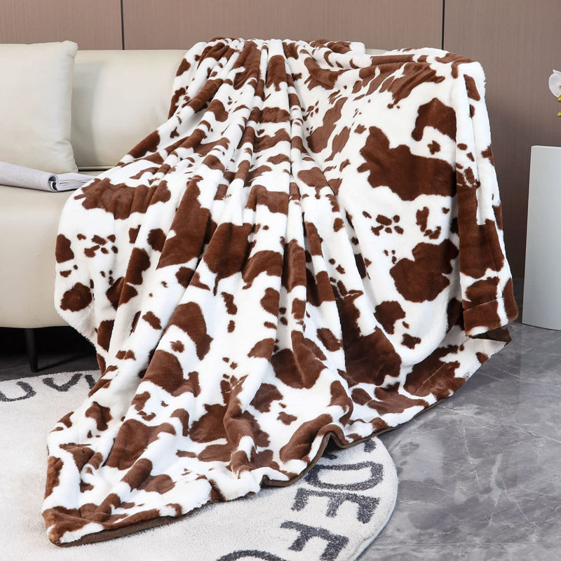 Couverture en flanelle , Vache brune tachetée, L 63 po x l 51 po
