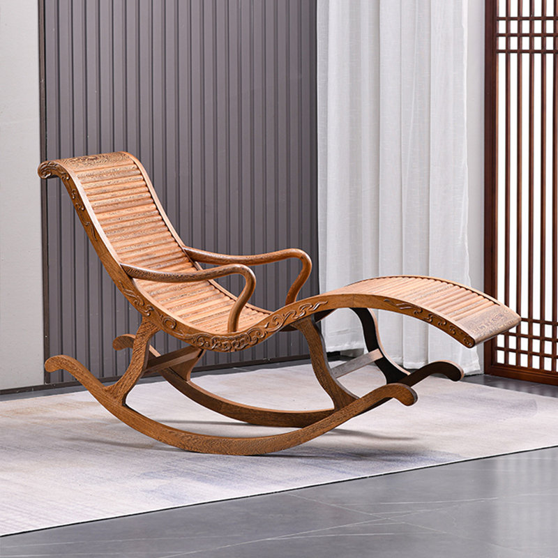 Chaise berçante en bois massif