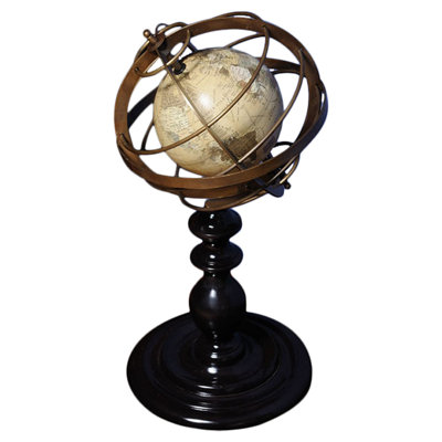 Globe terrestre dans des anneaux en laiton