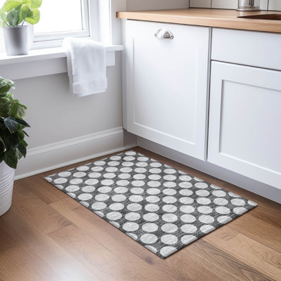 Chayden Flatweave Washable Polka Dots Indoor / Outdoor Rug