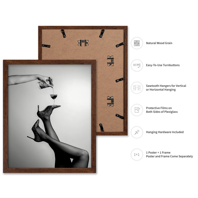 Cocktail sur des talons hauts, 18"H x 24"W, Poster, Brown Framed