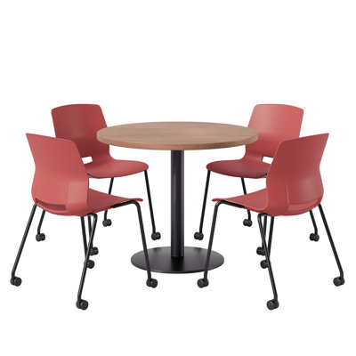 Ensemble repas pour quatre personnes
