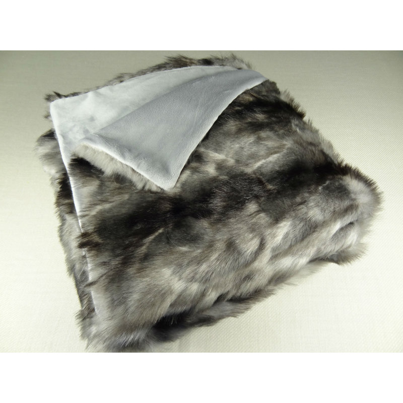 Jeté en fausse fourrure de renard gris anthracite Thomas Collection®, L 60 po x L 36 po