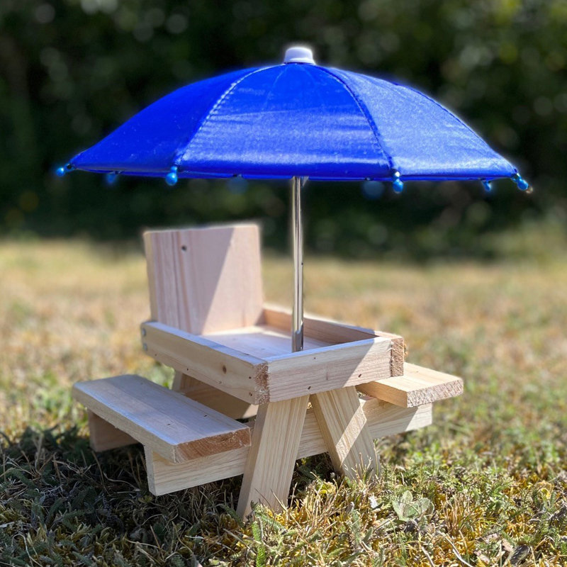 Amima Wood Freestanding Squirrel Feeder