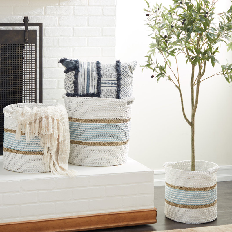 Rosecliff Heights Seagrass Decorative Basket