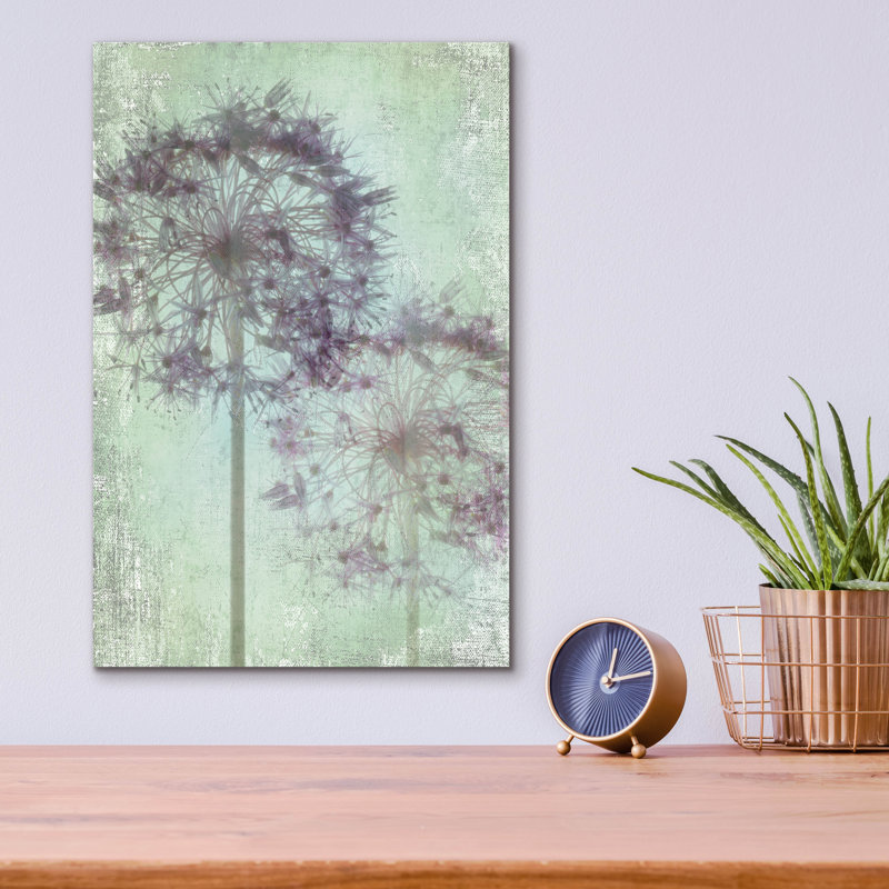 «Allium Globe Master» par Judy Stalus, H 16 po x l 12 po x P 0,13 po
