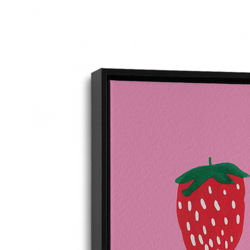 «Organic Summer Strawberries» par Garima Dhawan, reproduction d'art sur toile, H 16 po x l 12 po, Cadre flottant, Noir