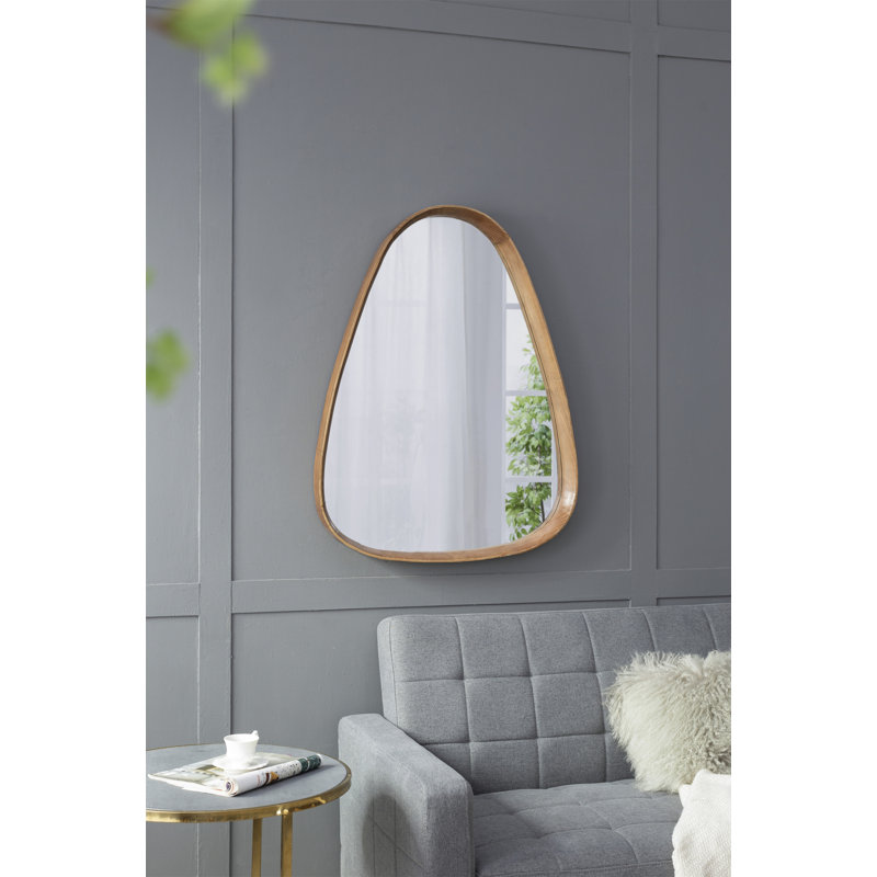 Miroir 30 po x 38 po Irrgeular avec cadre en bois