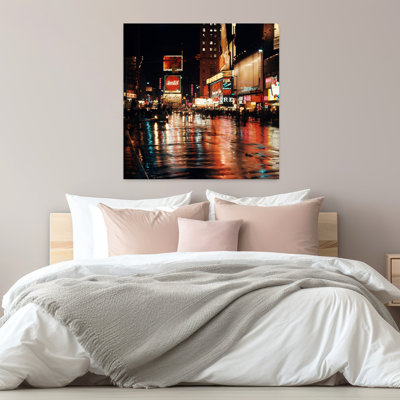 «1960 1960 Circa Wet Street and Neon Lights at Night Times Square Manhattan New York City, États-Unis, art classique abstrait coloré, art mural