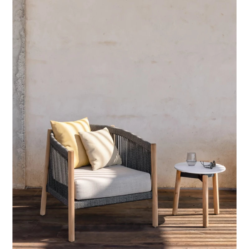 Lento Outdoor Lounge Chair