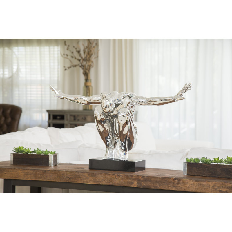 Sculpture Hanae saluant les hommes, H 19 po x l 37 po x P 14 po, Chrome