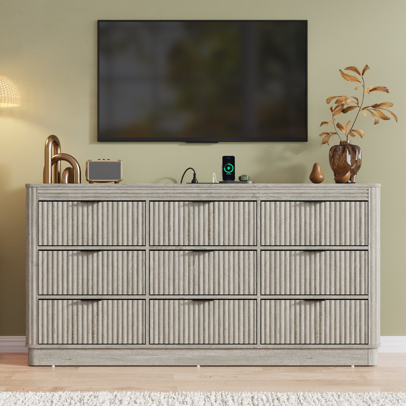 Fluted 9 Drawers Dresser For Bedroom, 63'' W Chest Of Drawers With Power Outlet & Metal Handle, Fluted Fronts, Modern Dresser TV Stand, Wood Clothes Storage Organizer For Living Room, Hallway