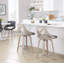 Tabouret de comptoir à hauteur fixe avec pivot en bois gris clair et similicuir gris avec repose-pieds rond en métal chromé - ensemble de 2