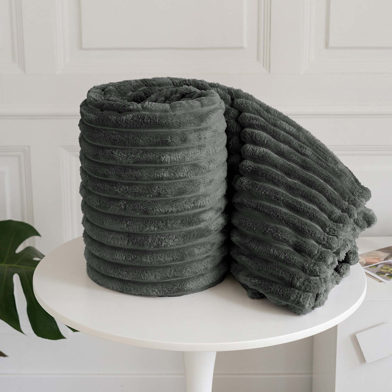BELLISSIMA PLUSH THROW, Charcoal, 150cm x 100cm