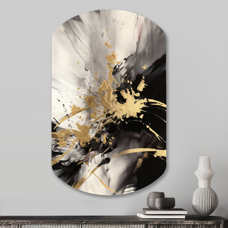 «Gold and Grey Fluid Fusion II», art mural abstrait en métal asymétrique, cylindre doré, H 31 po x l 19 po x P 1 po