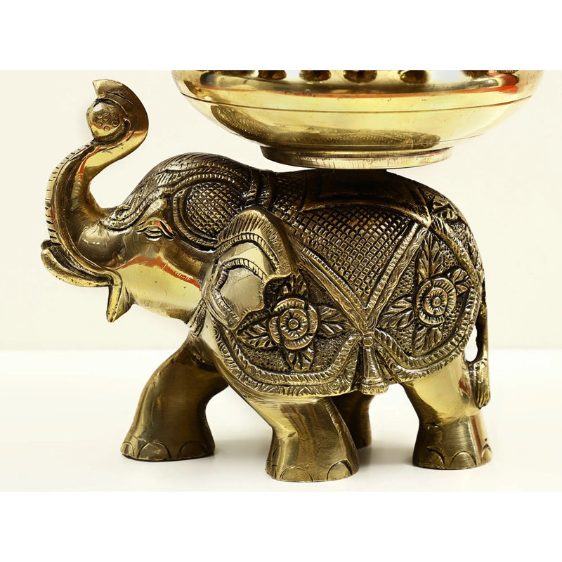 Urli de 8 po en laiton sur éléphant avec Ghungroo 