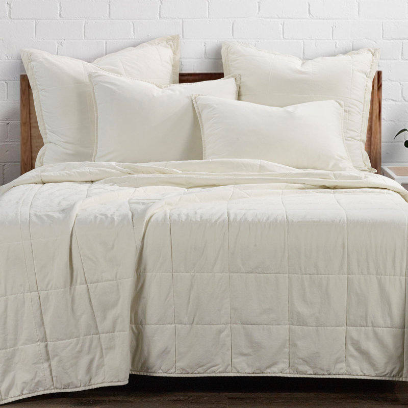 Ione Stonewashed Cotton Coverlet, Natural, Twin