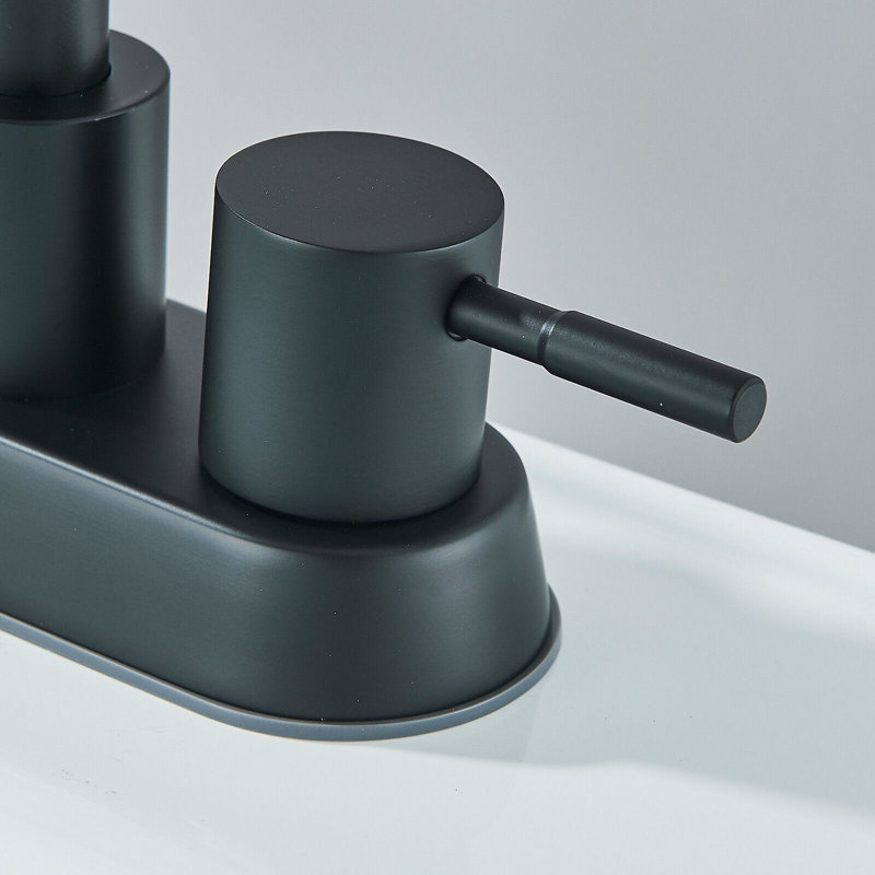 Centerset Faucet Bathroom Faucet with Drain Assembly