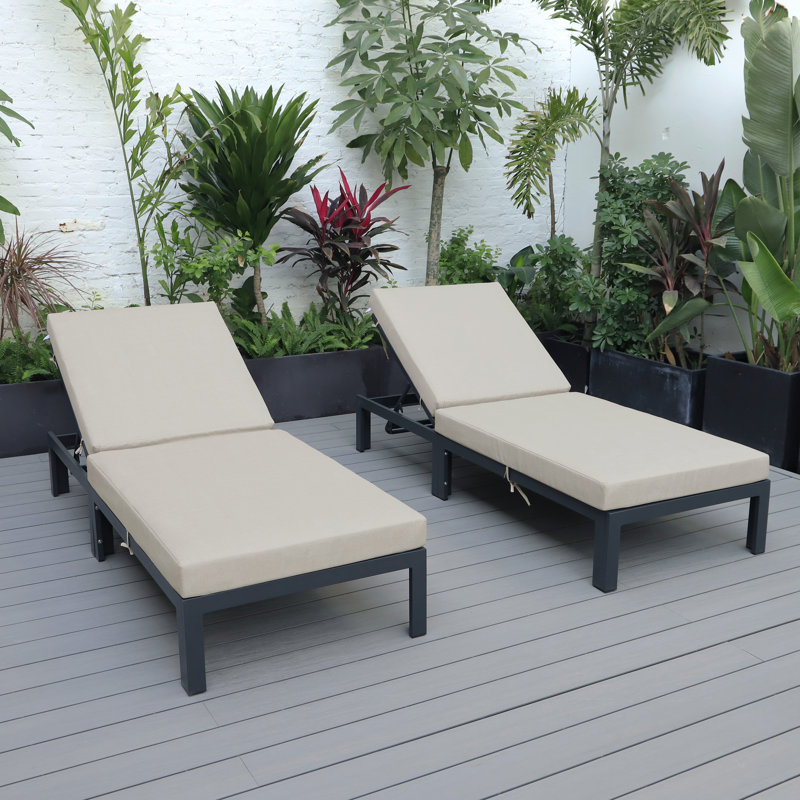 Outdoor Metal Single chaise with Cushions, Beige